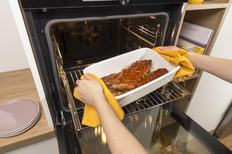 GORENJE ugradbena pećnica BOS6737E06B - Slika 15