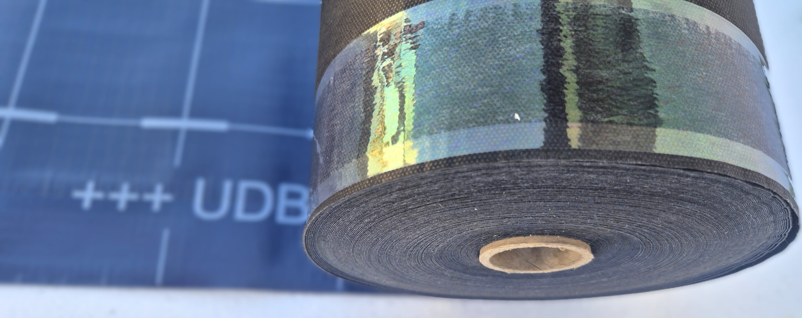 Krovna paropropusna vodonepropusna folija, ARMIRANA 250g/75m2 - SAMOLJEPLJIVA TRAKA - Slika 2