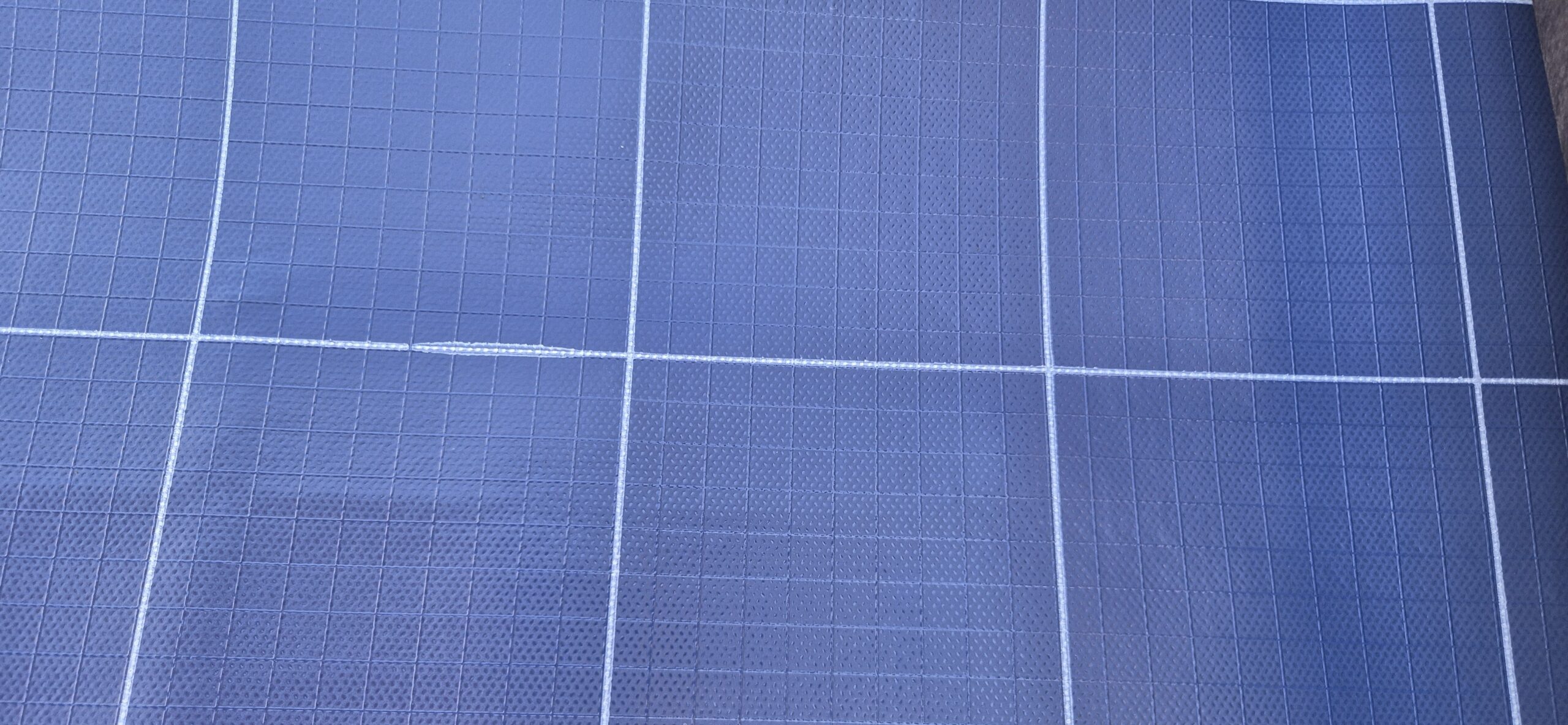 Krovna paropropusna vodonepropusna folija, ARMIRANA 250g/75m2 - SAMOLJEPLJIVA TRAKA - Slika 4